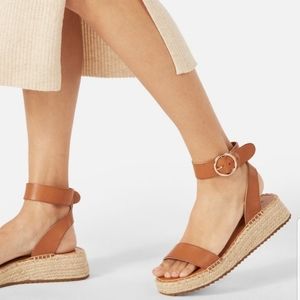 Shoedazzle Darlyn platform sandals-6.5